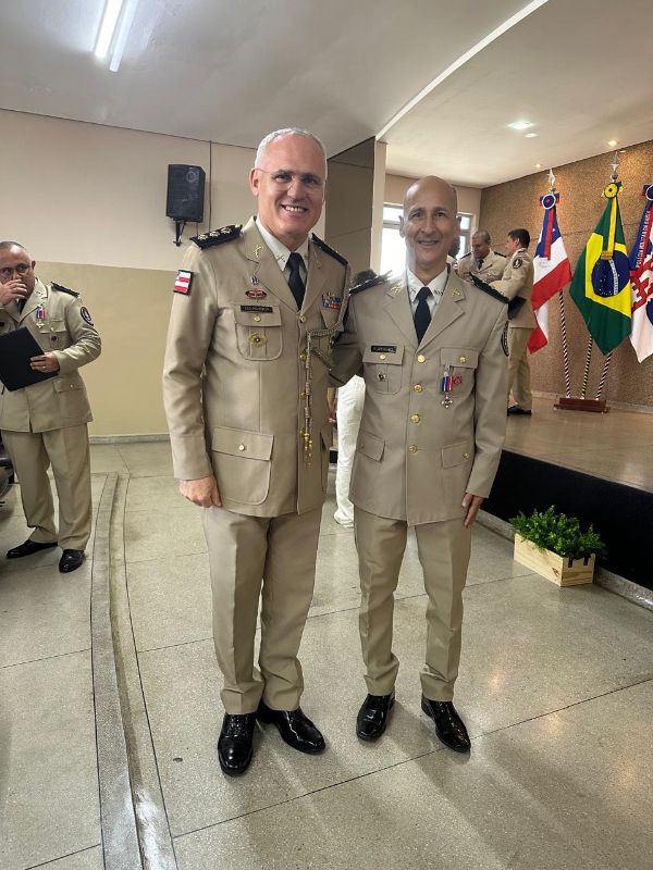 MAJOR PM SUAREZ, COMANDANTE DA 94ª CIPM/CAETITÉ, É CONDECORADO COM MEDALHA — imagem 4